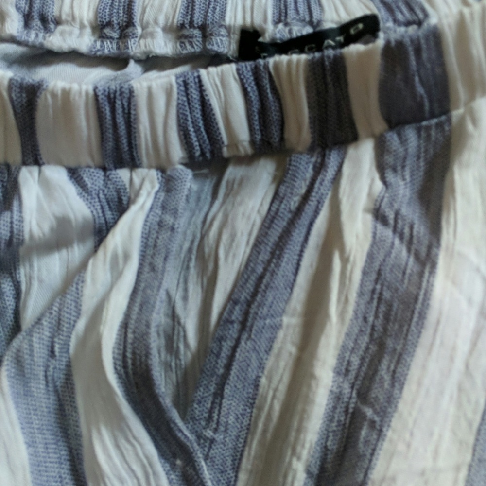 Tops - Picture 3 of 4